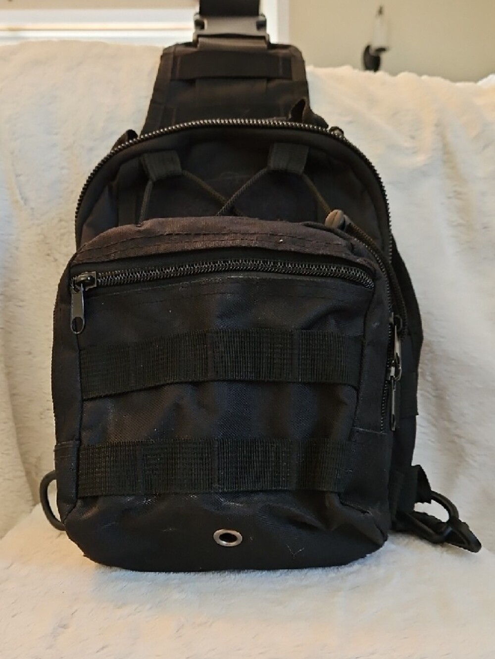 Source Unknown Men Or Women Black Tactical Crossbody Sling Bag - Picture 5 of 7